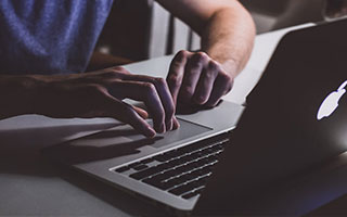 3匹黑马杀疯了！曼联力压四大冠军，阿森纳露出冠军獠牙